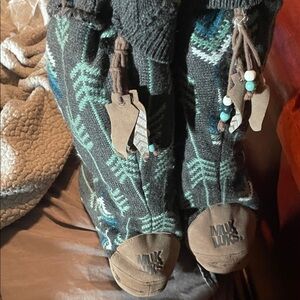 Muk Luks Black and Teal Knit Slippers c4
